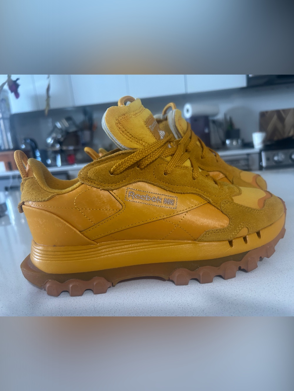 Reebok x Cardi B Classic Leather Platform Sneakers Bright Ochre Yellow Size 8